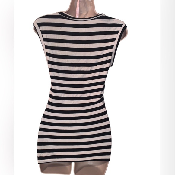 Stripe V-neck Sleeveless Top by Bebe - Picture 6 of 9